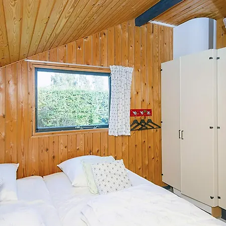 6 Person In Sydals-by Traum *