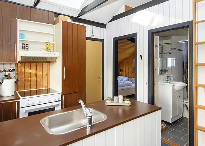 6 Person In Sydals-by Traum *